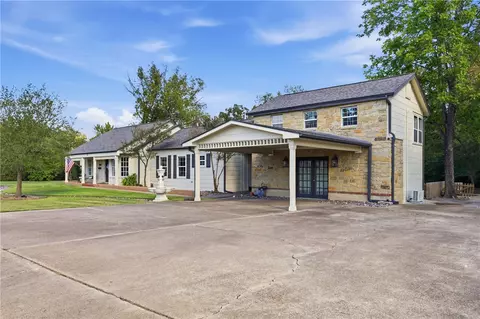 Exterior - 405 E Brookside Dr, Bryan, TX 77801 photo 3 of 9