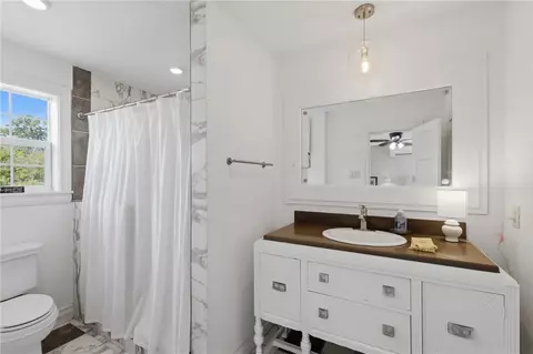 Bath - 405 E Brookside Dr, Bryan, TX 77801 photo 6 of 6