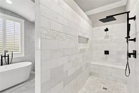 Bath - 4206 Serrano Ct, Bryan, TX 77802 photo 4 of 8