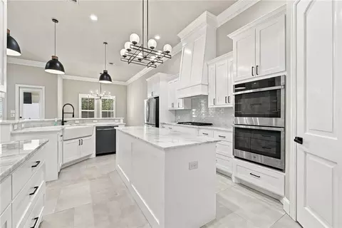 Kitchen - 4206 Serrano Ct, Bryan, TX 77802 photo 5 of 8