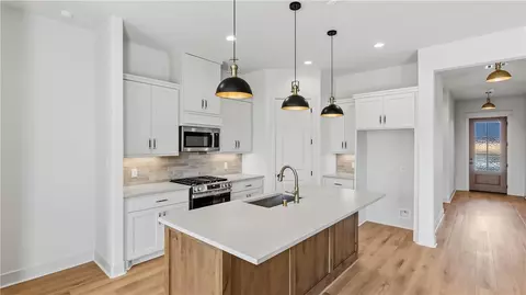 Kitchen - 2817 Captain Dr, Bryan, TX 77808 photo 3 of 6