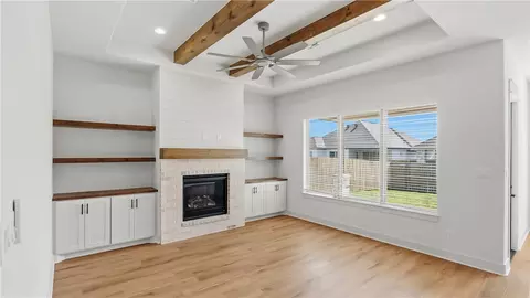 Living - 2817 Captain Dr, Bryan, TX 77808 photo 3 of 9
