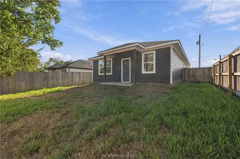 Exterior - 1514 Dansby St, Bryan, TX 77803 photo 6 of 6