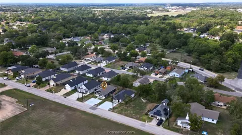 View/Area - 1514 Dansby St, Bryan, TX 77803 photo 3 of 5