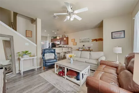 1198 Jones Butler 903, College Station, TX 77840