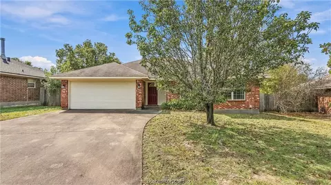 1507 Strasburg Cir, College Station, TX 77845