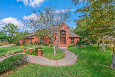 1205 Carmel Ct, College Station, TX 77845
