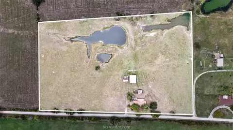 5161 Greenbriar Rd, Madisonville, TX 77864
