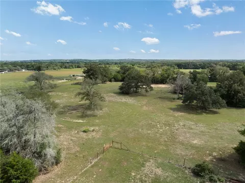 11509 S Hickory Loop, Calvert, TX 77837 photo 17
