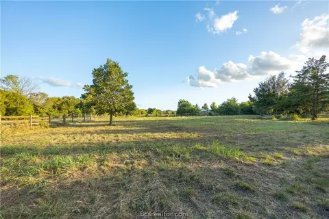 7900 County Road 315, Caldwell, TX 77836