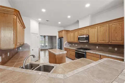 Kitchen - 3710 Williams Trace Dr, Bryan, TX 77808 photo 3 of 3