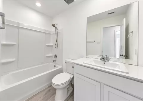 Bath - 5313 Gabby Pass, Bryan, TX 77807 photo 1 of 3