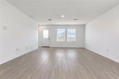 Living - 5313 Gabby Pass, Bryan, TX 77807 photo 4 of 6