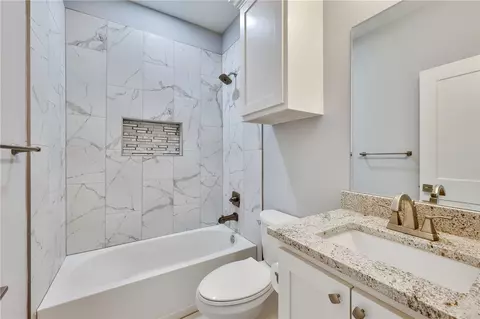 Bath - 507 Walnut St, Bryan, TX 77803 photo 1 of 3
