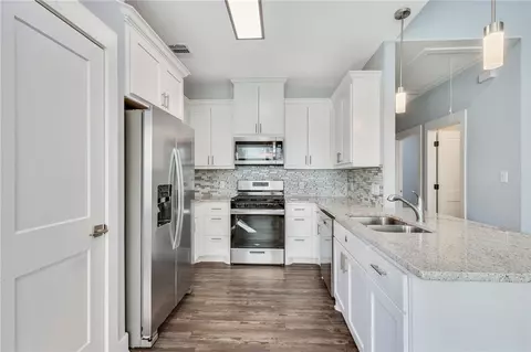 Kitchen - 507 Walnut St, Bryan, TX 77803 photo 1 of 1