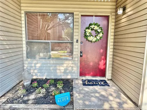 1900 Dartmouth Street H1, College Station, TX 77840