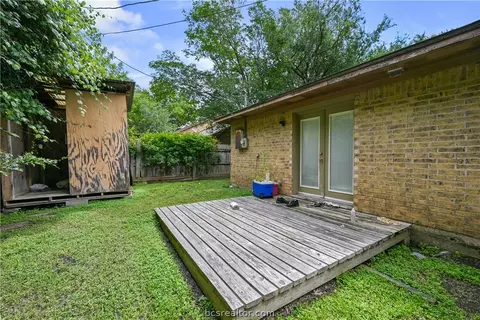Exterior - 2800 Forest Bend Dr, Bryan, TX 77801 photo 2 of 2