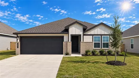 10617 Knox Landing Dr, College Station, TX 77845