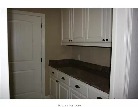 1912 Debbie, Bryan, TX 77802 photo 7