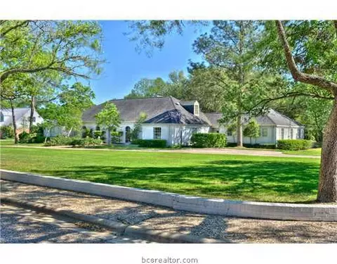 3501 Parkway, Bryan, TX 77802 photo 1