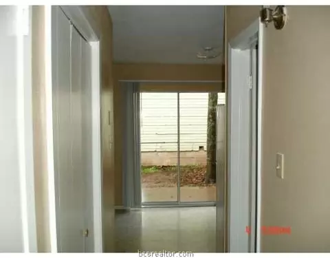 1202 Verde Dr, Bryan, TX 77807 photo 6