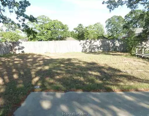 2828 Brandywine Cir, Bryan, TX 77807 photo 7