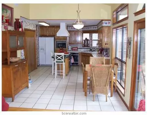 4213 Warwick, Bryan, TX 77802 photo 5