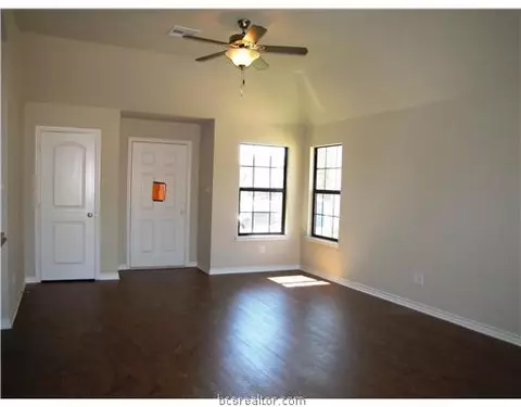 2030 Turning Leaf, Bryan, TX 77807 photo 3