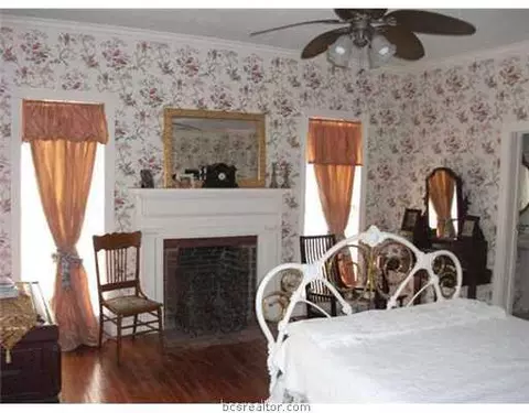 102 E 2nd St, Cameron, TX 76520 photo 7
