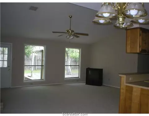 3232 Red Robin, Bryan, TX 77802 photo 5