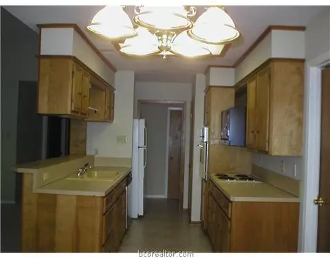 3232 Red Robin, Bryan, TX 77802 photo 3