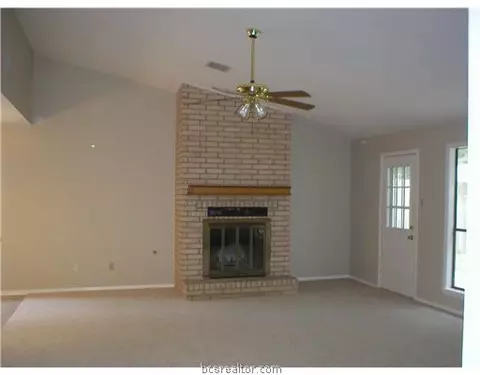 3232 Red Robin, Bryan, TX 77802 photo 6