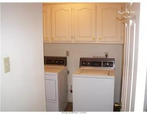 2908 Braeburn St, Bryan, TX 77802 photo 7