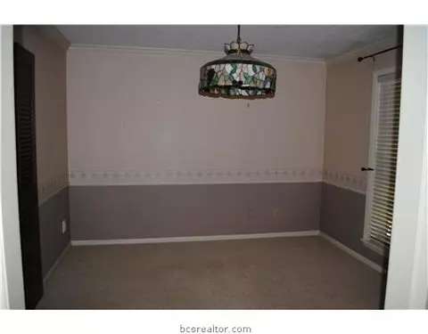 3010 Camelot, Bryan, TX 77802 photo 6