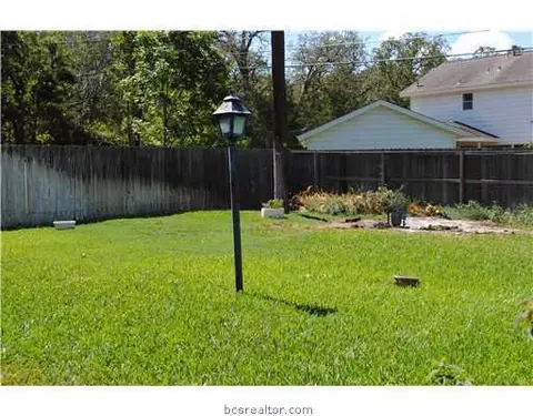 3010 Camelot, Bryan, TX 77802 photo 8