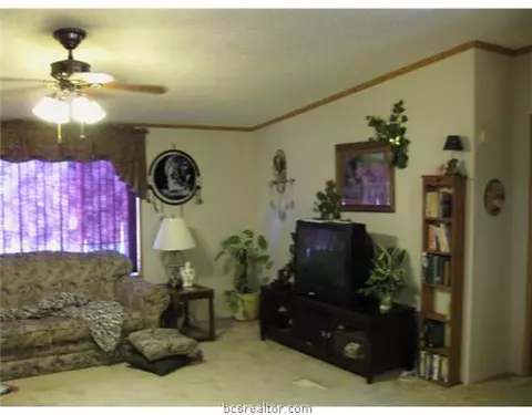 132 Batson, Normangee, TX 77871 photo 4