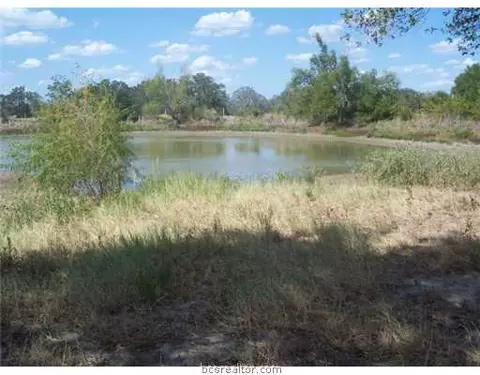 7655 Hidden, Bryan, TX 77808 photo 2