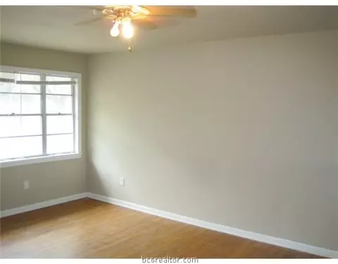 1602 E 25th St, Bryan, TX 77803 photo 3