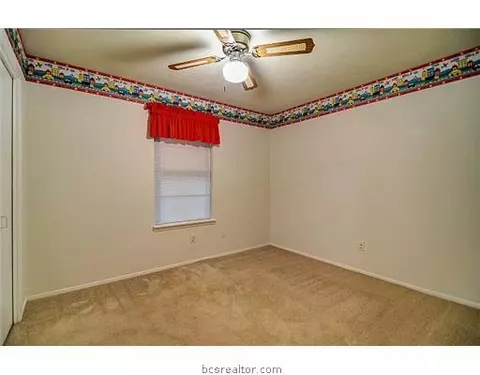 4701 Brompton Ln, Bryan, TX 77802 photo 8