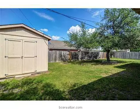 4701 Brompton Ln, Bryan, TX 77802 photo 12
