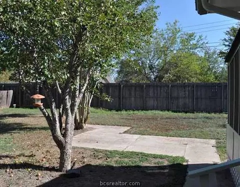4504 Meadowbrook Dr, Bryan, TX 77802 photo 10