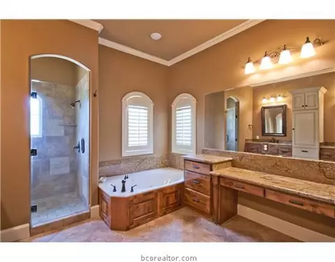 4208 Serrano, Bryan, TX 77802 photo 7