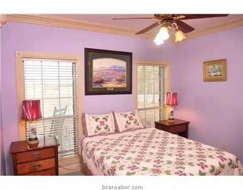 5554 Osr E, Bryan, TX 77808 photo 10