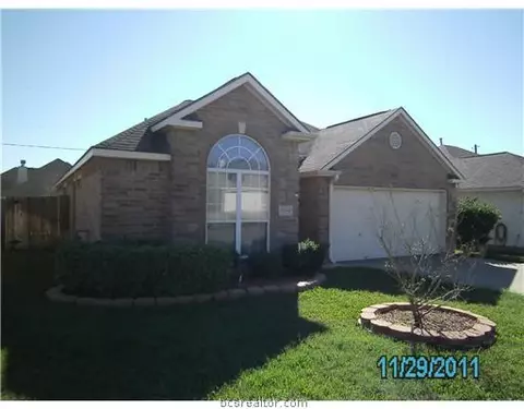 2604 Trophy Dr, Bryan, TX 77802 photo 1