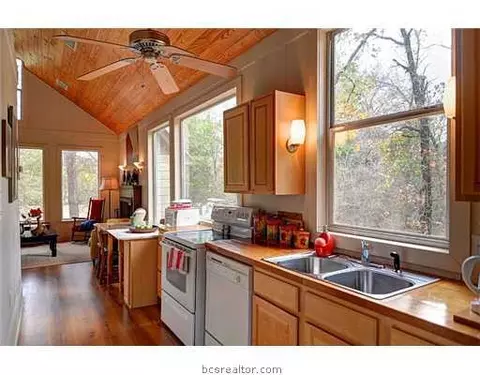 4900 Burt Rd, Bryan, TX 77801 photo 6