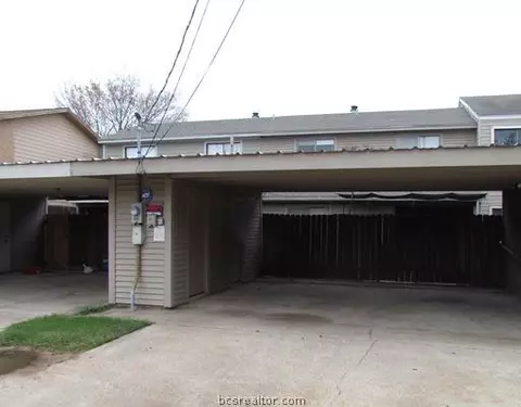 908 Navidad, Bryan, TX 77801 photo 3