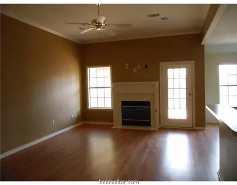 5708 Timberton Dr, Bryan, TX 77802 photo 3
