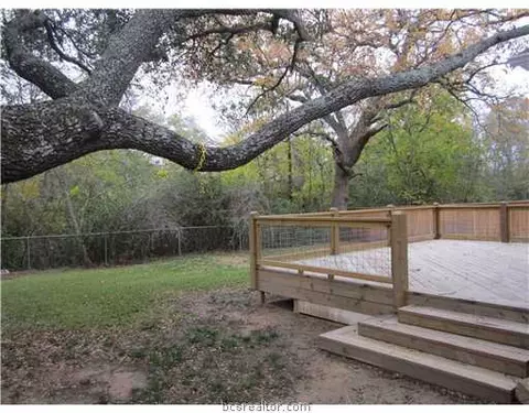 902 Edgewood, Bryan, TX 77802 photo 11