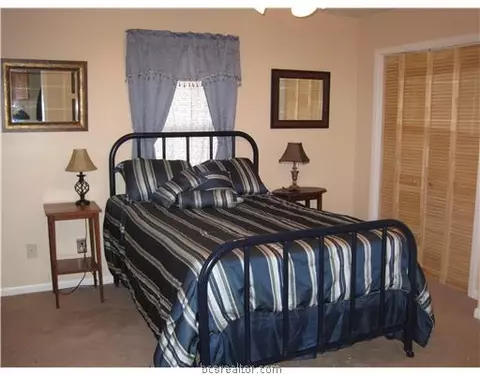 403 Wallace St, Bryan, TX 77803 photo 9