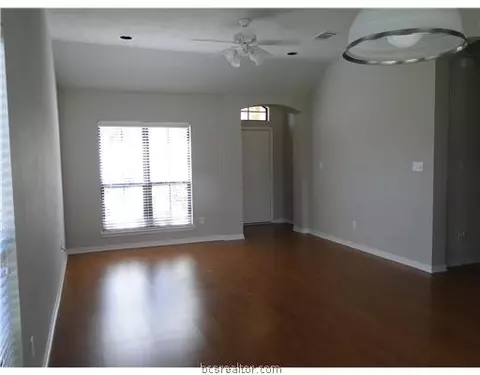 2018 Mountain Wind, Bryan, TX 77807 photo 4